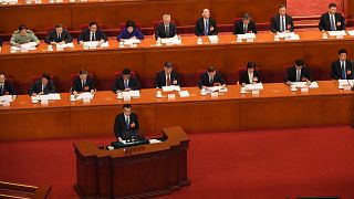 رئيس الحكومة الصيني لي كي تشيانغ رفقة رئيس الدولة شي جين بينغ