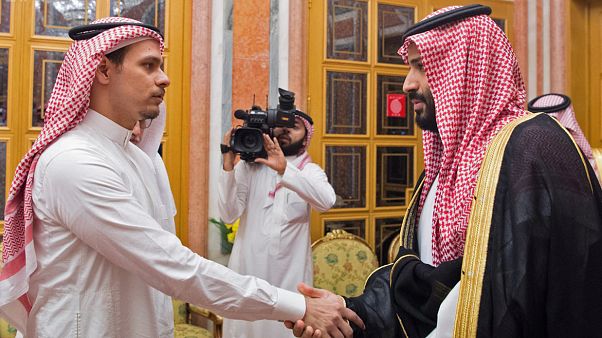 السعودية نيوز |
أبناء الصحفي السعودي جمال خاشقجي يعفون عن قتلة والدهم وخطيبته ترفض
السعودية نيوز |
أبناء الصحفي السعودي جمال خاشقجي يعفون عن قتلة والدهم وخطيبته ترفض