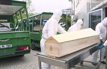 مقطع من فيديو مرافق