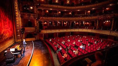 Die leeren Sitze sind Absicht: Staatstheater Wiesbaden ist wieder offen