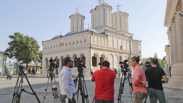 A román ortodox zsinat döntésére vár a sajtó 2017-ben A román ortodox zsinat döntésére vár a sajtó 2017-ben