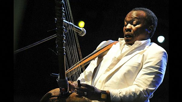 Trauer um "Yéké Yéké"-Star Mory Kanté - in Conakry mit 70 gestorben Trauer um "Yéké Yéké"-Star Mory Kanté - in Conakry mit 70 gestorben