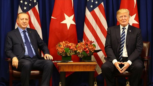 Cumhurbaşkanı Erdoğan, ABD Başkanı Trump'la telefonda görüştü: Libya ve Suriye meseleleri ele alındı Cumhurbaşkanı Erdoğan, ABD Başkanı Trump'la telefonda görüştü: Libya ve Suriye meseleleri ele alındı