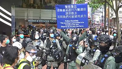 Χονγκ Κονγκ: Οργή και δακρυγόνα