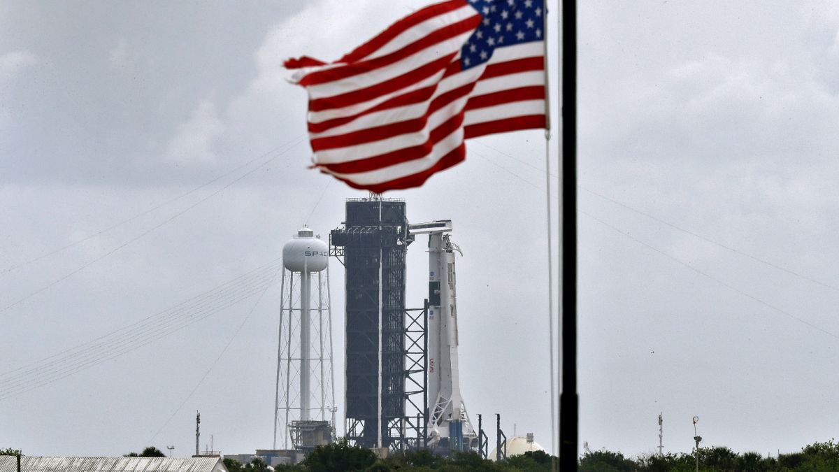 Kilövésre kész a Falcon 9 a floridai Kennedy Űrközpontban