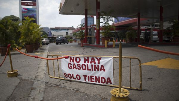 "Kein Benzin" - Tankstelle in Venezuela "Kein Benzin" - Tankstelle in Venezuela