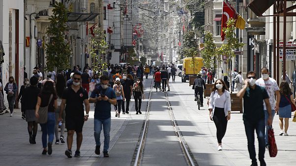 Hükümet yeni bir açıklama yapmazsa sokağa çıkma yasağı 26 Mayıs Salı gece yarısı sona erecek Hükümet yeni bir açıklama yapmazsa sokağa çıkma yasağı 26 Mayıs Salı gece yarısı sona erecek