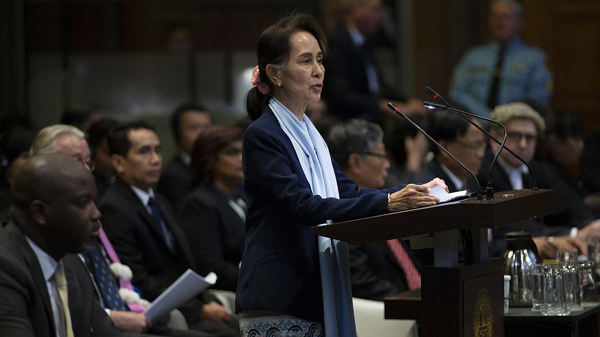 Myanmar lideri Aung San Suu Kyi Aralık 2019'da UAD'daki duruşmaya katıldı