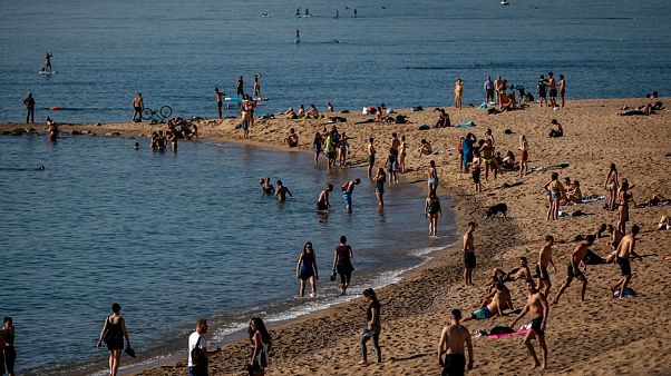 Get Partie theme de la plage de la ville HD