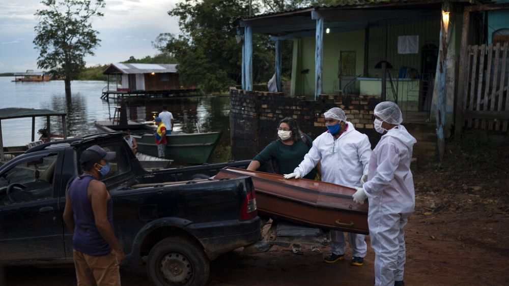 Manaus : le déni de la pandémie aussi mortel que la maladie