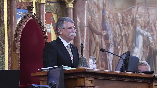 Kövér László házelnök az Országgyűlés ünnepi ülésén 2020. május 2-án Kövér László házelnök az Országgyűlés ünnepi ülésén 2020. május 2-án