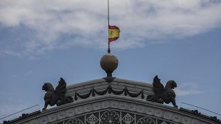 تنكيس العلم الإسباني