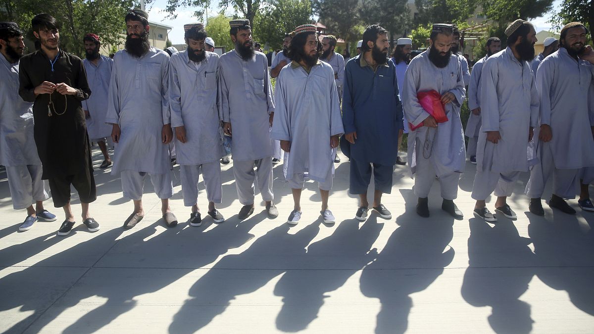 صورة من الأرشيف- إفراج  الحكومة الأفغانية عن مئات السجناء 