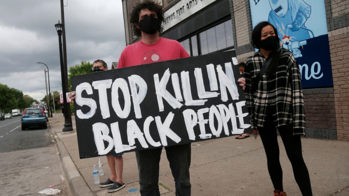 معترضان در خیابان های مینیاپولیس «کشتار سیاهان را متوقف کنید»