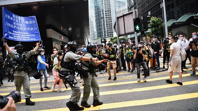 Hong Kong'da Pekin karşıtı protestolara polis müdahalesi