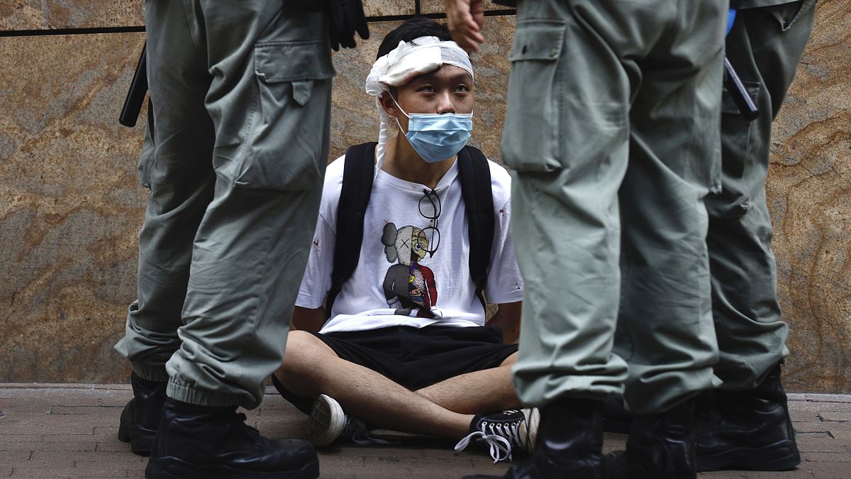 Uno de los manifestantes detenido en Hong Kong
