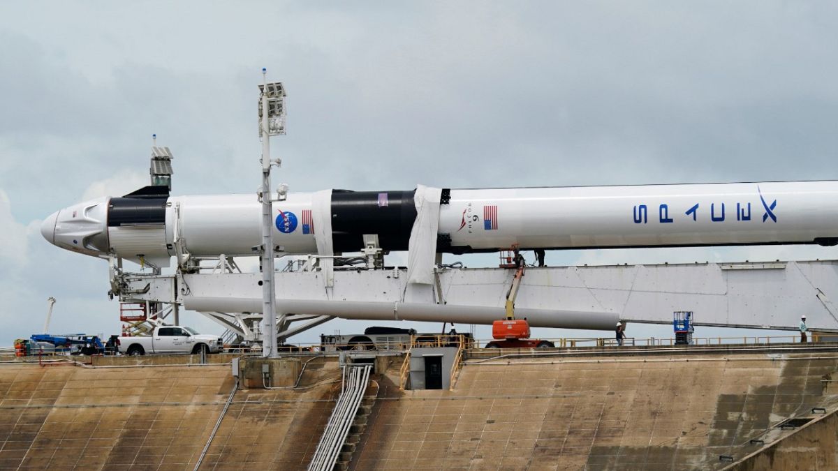 سبيس اكس فالكون أكس في محطة كيب كانفيرال, رائدان سيطيران إلى محطة الفضاء الدولية - 2020/05/26