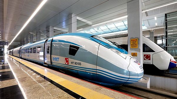 Yüksek Hızlı Tren seferleri yeniden başladı Yüksek Hızlı Tren seferleri yeniden başladı