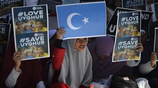 من وقفة احتجاجية في إندونيسيا ضد الانتهاكات بحق الويغور