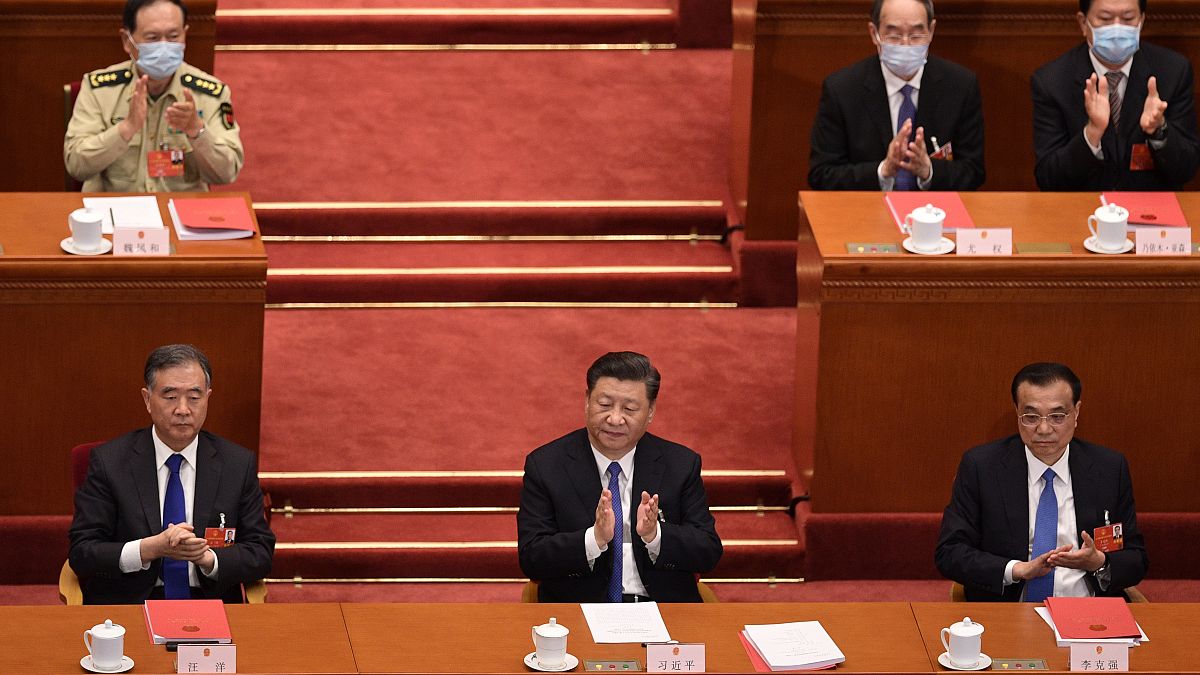 الرئيس الصيني خلال جلسة التصويت