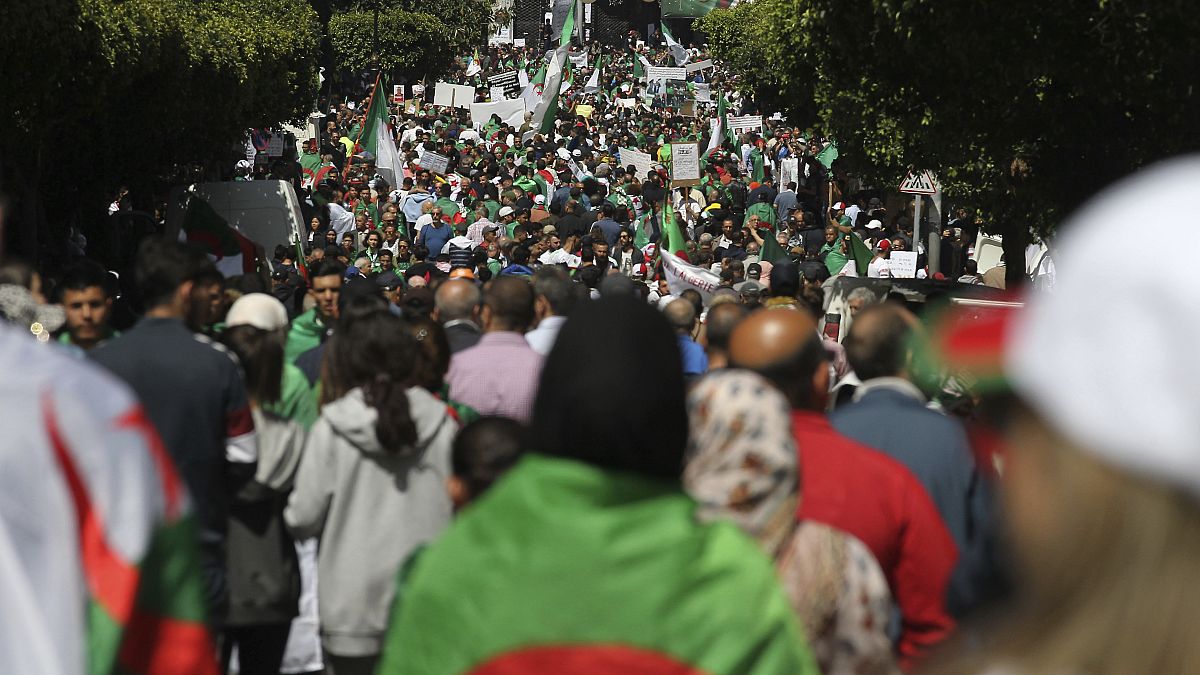 Cezayir'deki protesto gösterileri