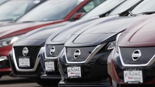 Непроданные автомобили в салоне Nissan в Колорадо