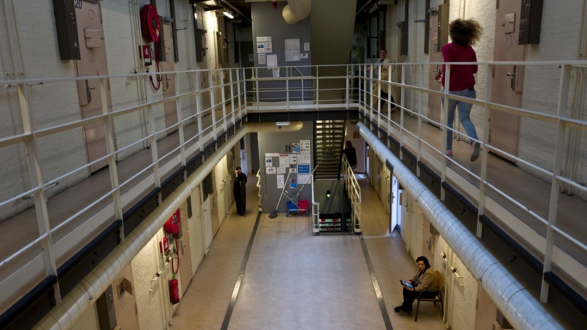 Hollanda cezaevindeki mahkum hücreleri
