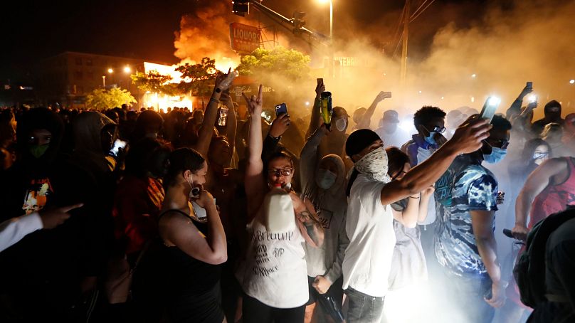 AP Photo/John Minchillo