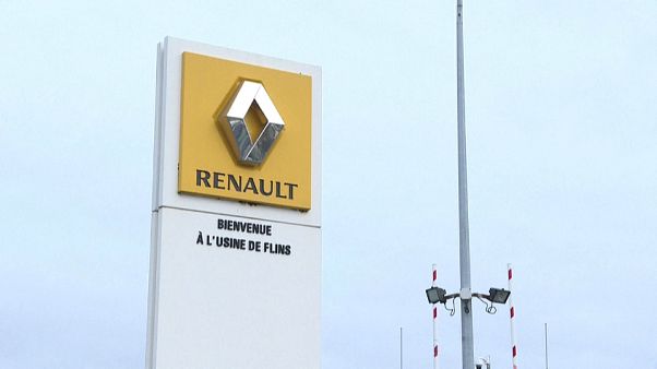Entrada de la fábrica de Renault en Flins Entrada de la fábrica de Renault en Flins