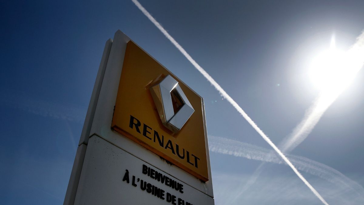 Renault 15 kişiyi işten çıkaracak