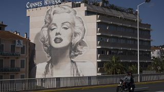 مارلين مونرو على جدار أحد الأبنية في كانّ احتفاءً بالنسخة 73 من المهرجان السينمائي العريق (2020)