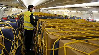 Испания подводит итоги программы доставки медицинских грузов из Китая