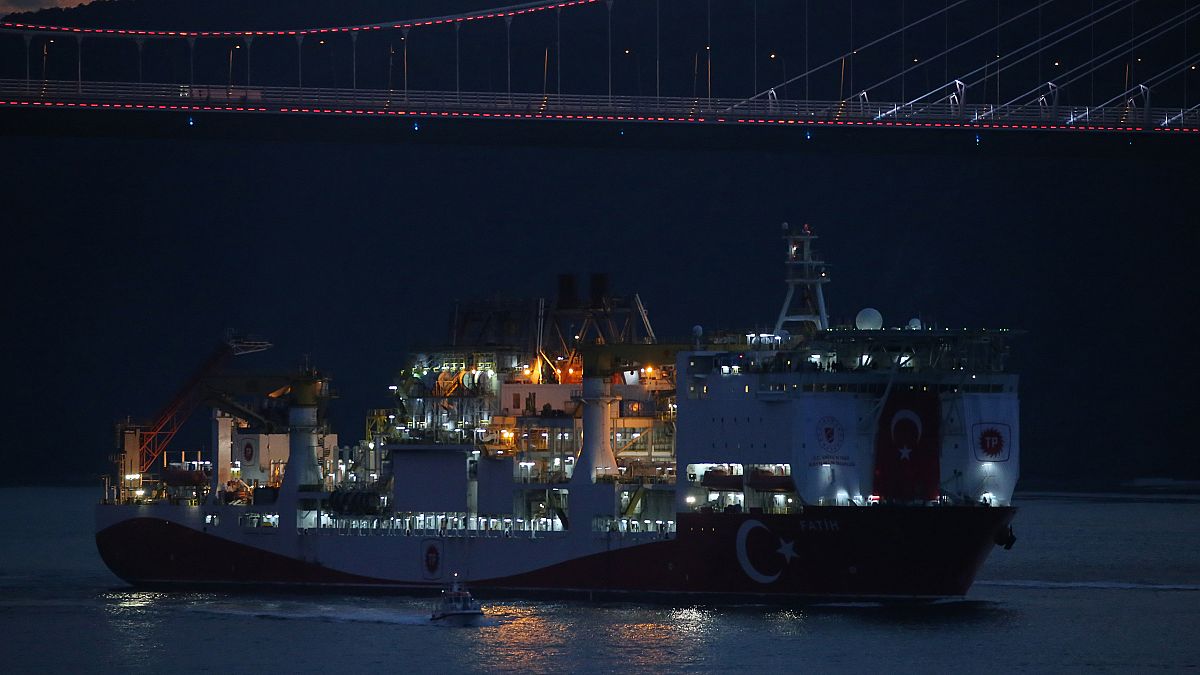 Türkiye'nin ilk milli sondaj gemisi "Fatih" 