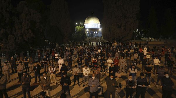 إعادة فتح المسجد الأقصى في القدس إعادة فتح المسجد الأقصى في القدس