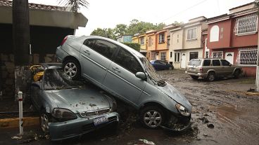 Tropensturm Amanda peitscht El Salvador