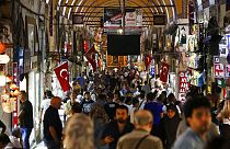 Großer Basar in Istanbul öffnet wieder