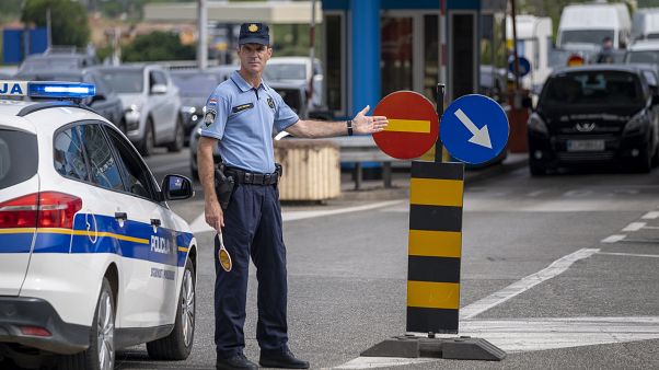 Border crossing in Plovanija, Croatia Border crossing in Plovanija, Croatia