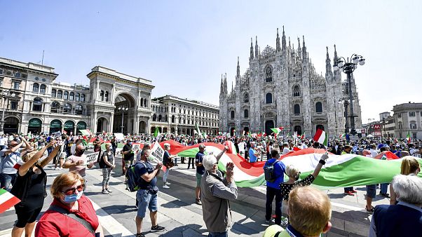 Italien gedenkt der Toten von Covid-19, Salvini protestiert wieder Italien gedenkt der Toten von Covid-19, Salvini protestiert wieder