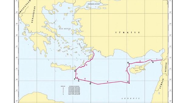 Doğu Akdeniz'de yeni ruhsat başvurusu yapılan sahaların yerini gösteren harita Doğu Akdeniz'de yeni ruhsat başvurusu yapılan sahaların yerini gösteren harita