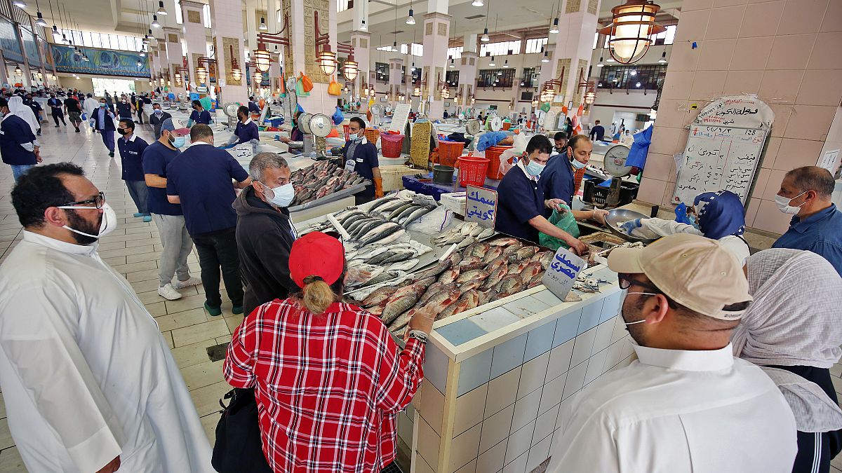 سوق للسمك في الكويت