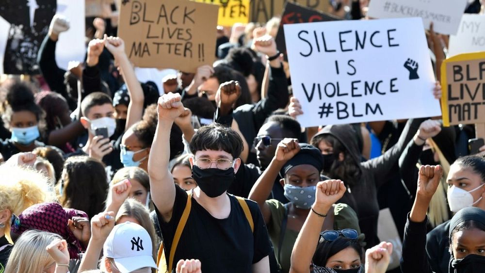 دولت سوئد به شهروندان: تظاهرات ضدنژادپرستی را اینترنتی کنید | Euronews
