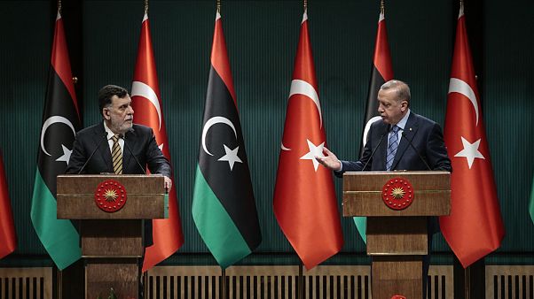 Cumhurbaşkanı Recep Tayyip Erdoğan ile Libya Başbakanı Fayiz es-Serrac Cumhurbaşkanı Recep Tayyip Erdoğan ile Libya Başbakanı Fayiz es-Serrac