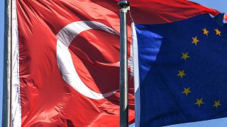 AB ve Türkiye bayrakları
