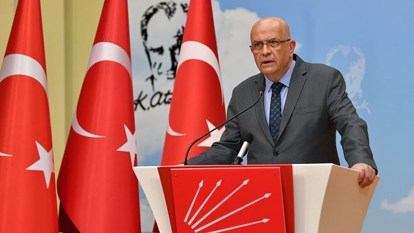 Vekilliği düşürülen Enis Berberoğlu Vekilliği düşürülen Enis Berberoğlu