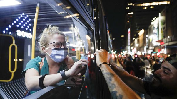 ABD'de günlük vaka artışı iki katına çıktı ABD'de günlük vaka artışı iki katına çıktı