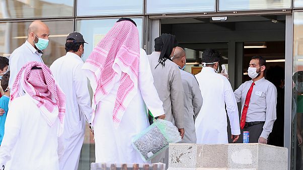السعودية نيوز |
السعودية: الإصابات بفيروس كورونا المستجد تتخطى حاجز الـ100 ألف
السعودية نيوز |
السعودية: الإصابات بفيروس كورونا المستجد تتخطى حاجز الـ100 ألف