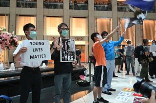 Manifestantes assinalam aniversário da marcha de um milhão em Hong Kong
