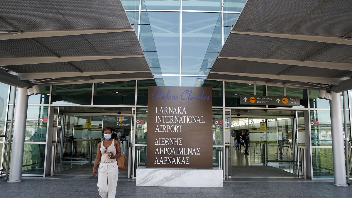  Larnaka Airport - Cyprus