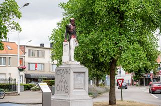 Racistas e esclavagistas sem pedestal público