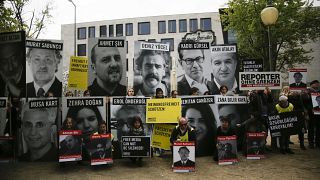 3 Mayıs Dünya Basın Özgürlüğü dolayısıyla 2017 yılında Türkiye'nin Berlin Büyükelçiliği önünde hapisteki gazetecilerin serbest bırakılması için gösteri yapıldı.